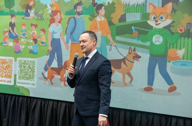 21 апреля в Новосибирском зоопарке среди животных и розовых фламинго прошел «Экодиктант‑2026»